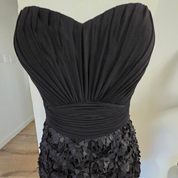 La Femme Black Rosette Strapless Mini Dress Sweetheart Formal Capsule 4 EUC - Picture 4 of 16